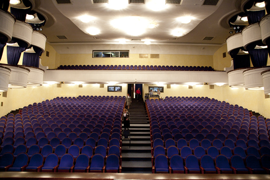 Губернский театр малый зал фото